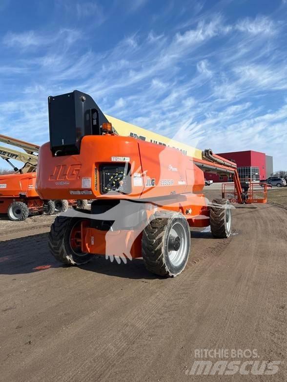 JLG 1350SJP Nacelles télescopiques
