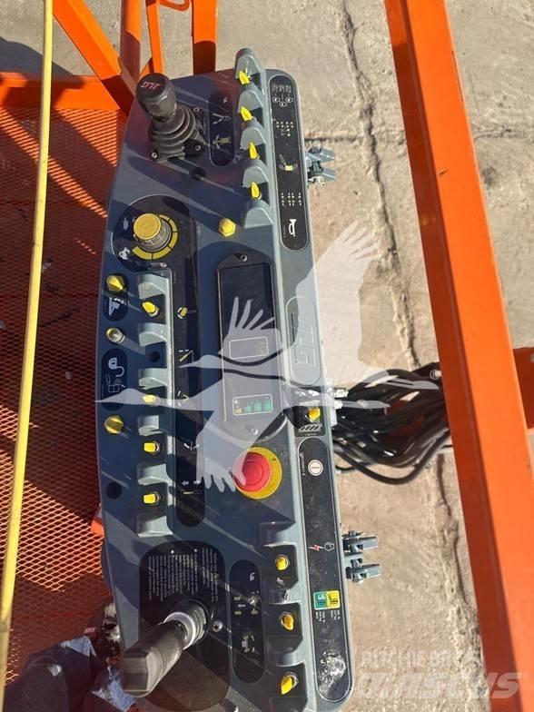 JLG 1350SJP Nacelles télescopiques