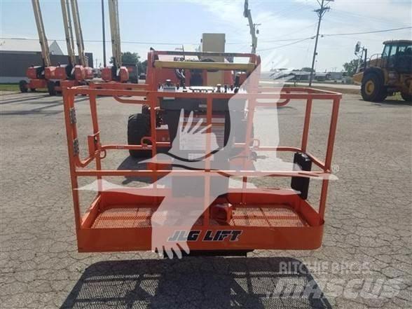 JLG 450AJ Nacelles articulées