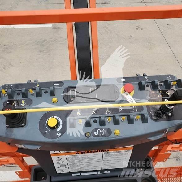 JLG EC600SJP Nacelles télescopiques