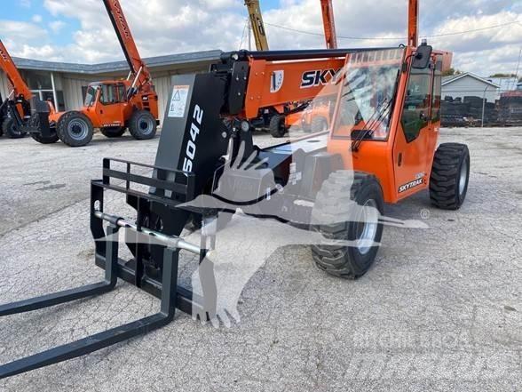 SkyTrak 6042 Chariot télescopique