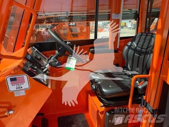 SkyTrak 8042 Chariot télescopique