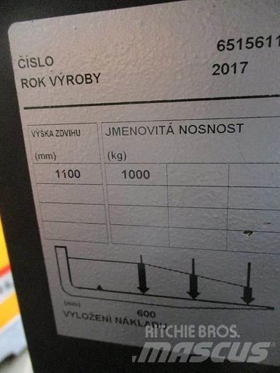 Toyota OSE 100W Préparateur de commande au sol