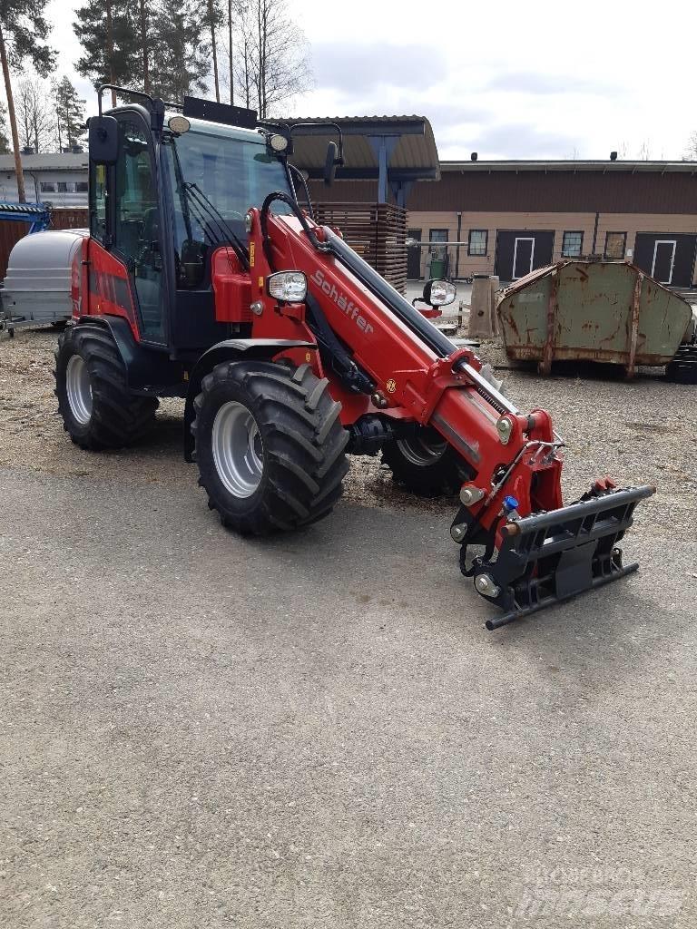 Schäffer 4670 T Chargeuse multifonction