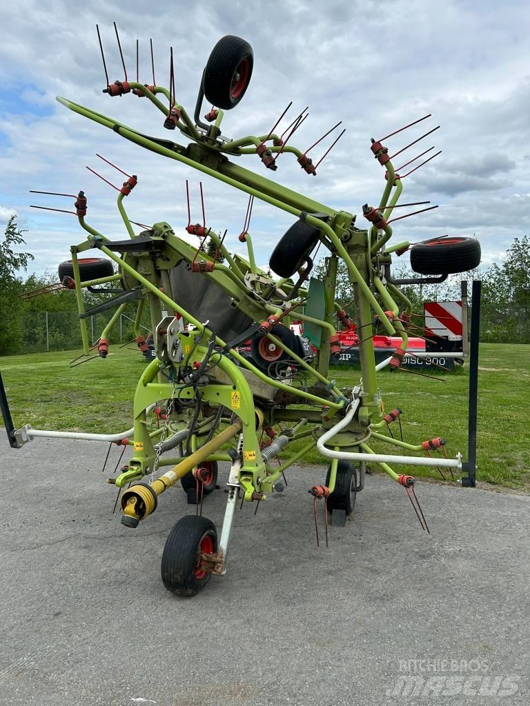 CLAAS Volto 800 Rateau faneur