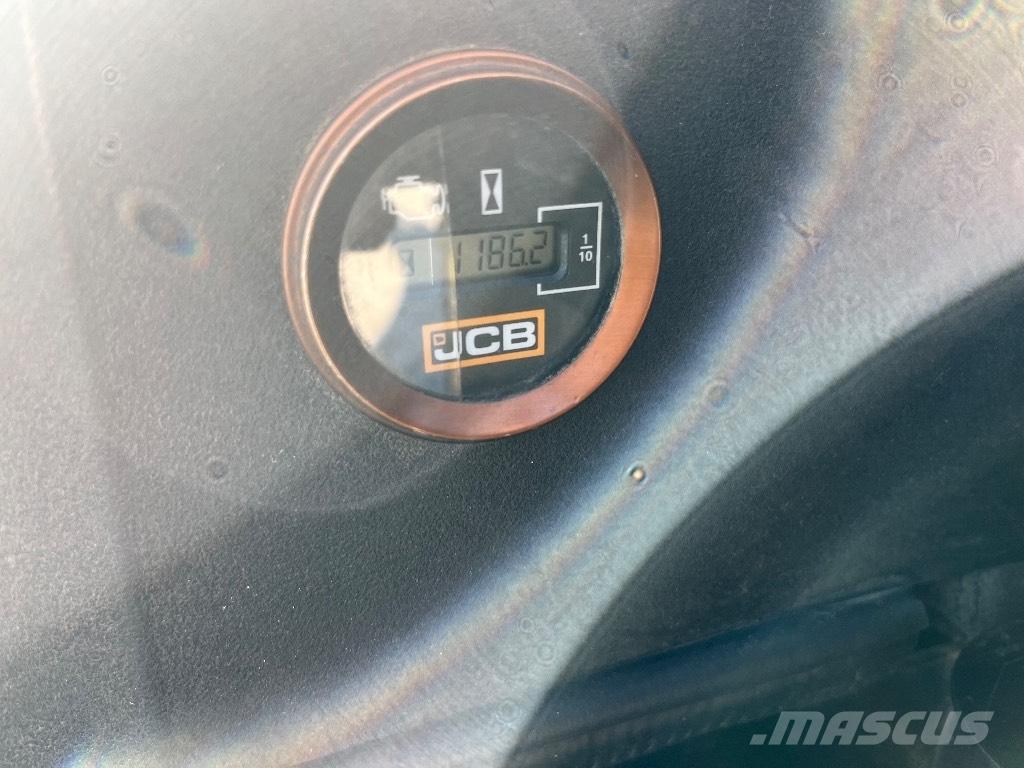JCB 16 C-1 T3 Mini pelle < 7t