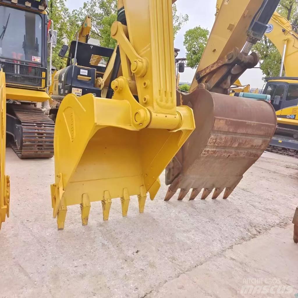 Komatsu PC 220 Pelle sur chenilles