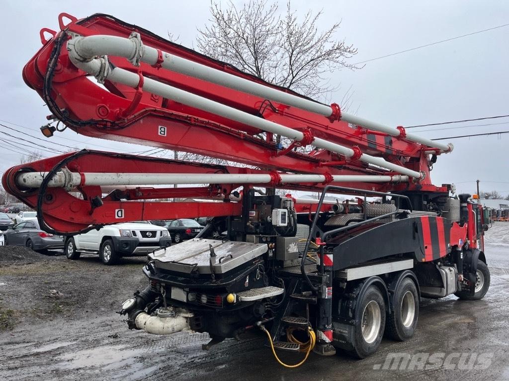 Liebherr 37XXT-Z4 Pompe à béton