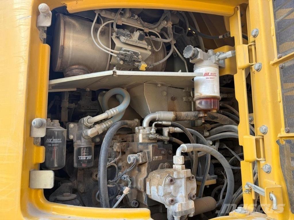Komatsu PW 118 Pelle sur pneus