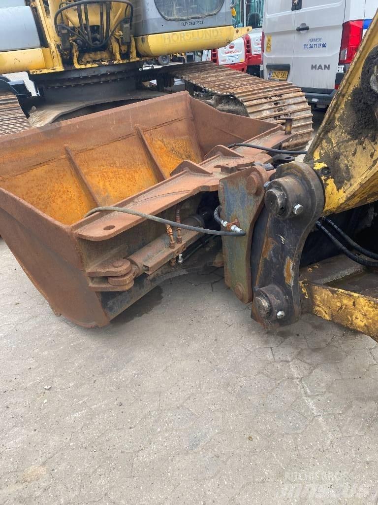 New Holland E 265 Pelle sur chenilles