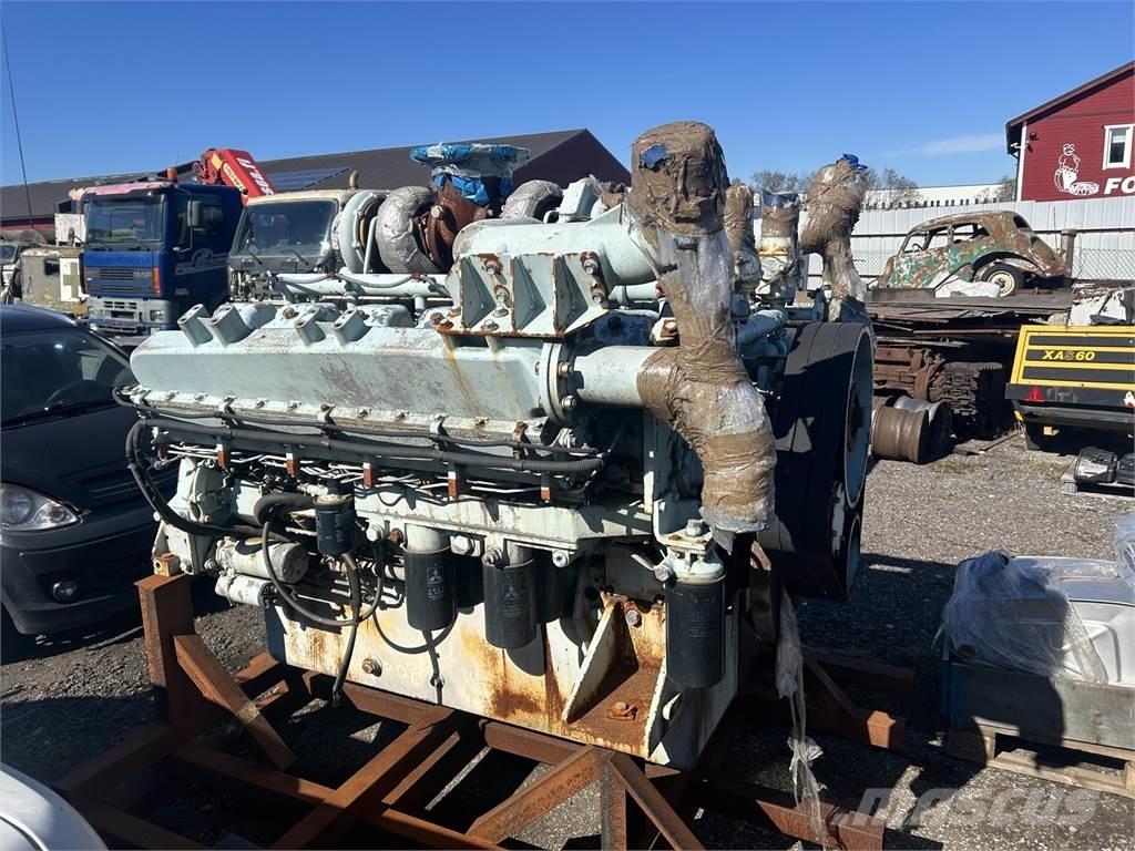Hitachi Engine V12 Moteur