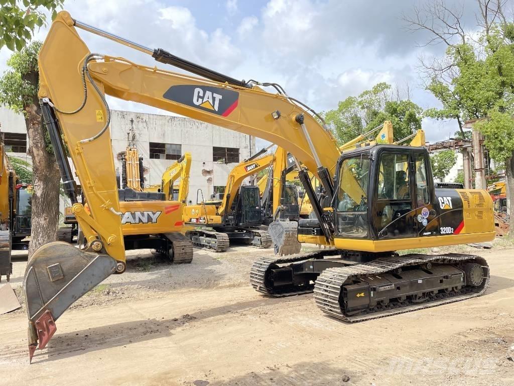 CAT 320 D Pelle sur chenilles