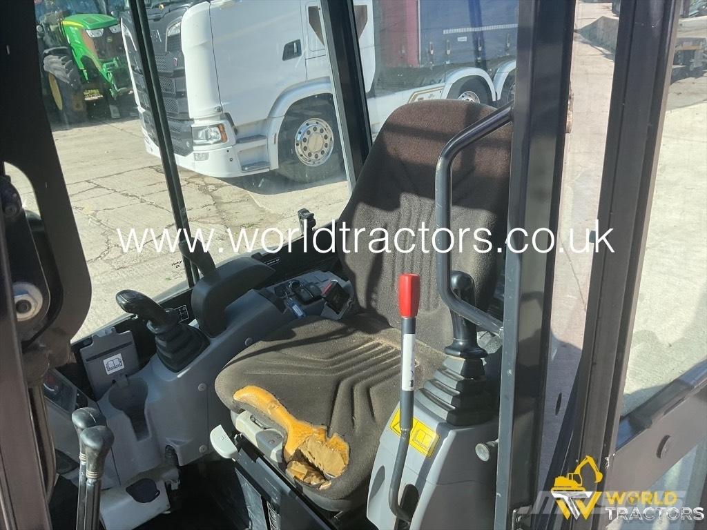 Kubota U 27-4 Mini pelle < 7t