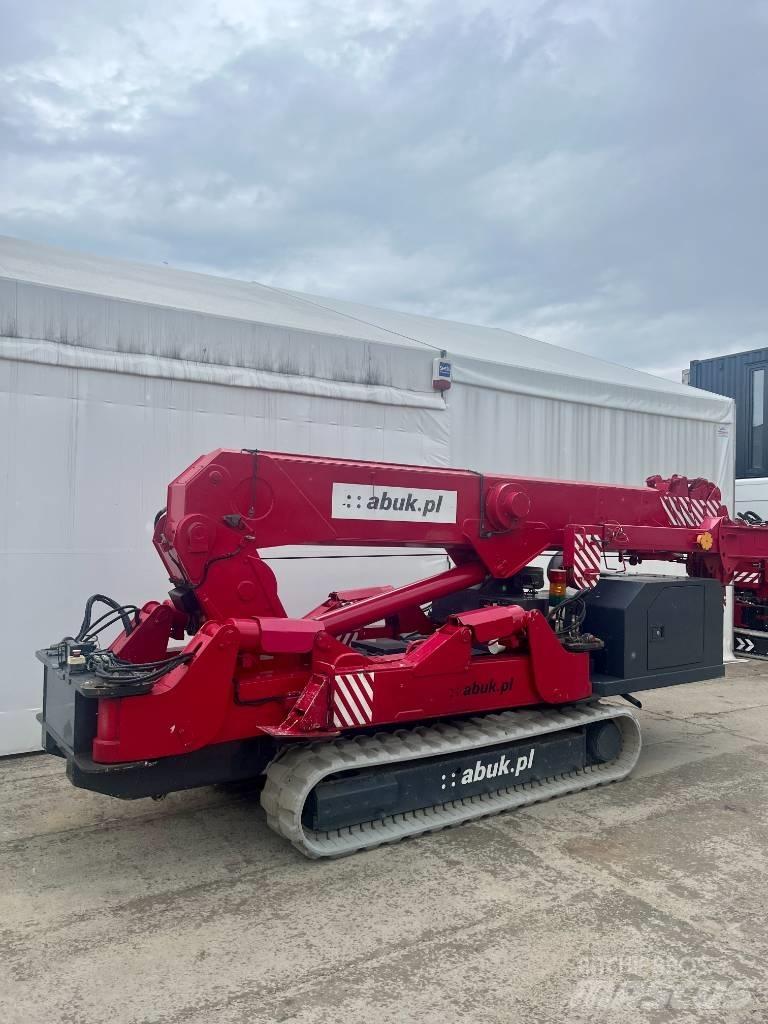 Unic URW 706 Mini grue