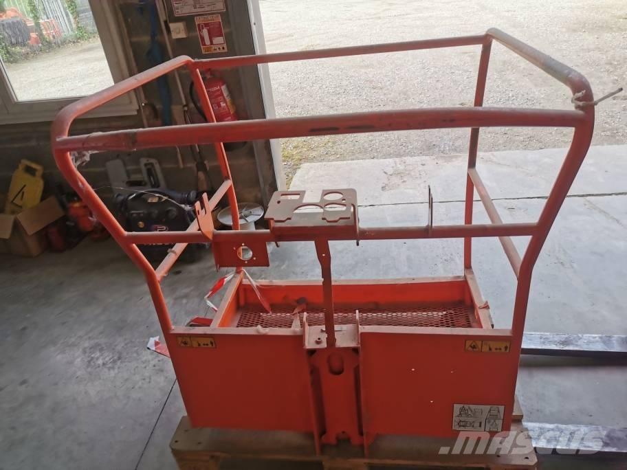 JLG Toucan 10 E Bras et Godet