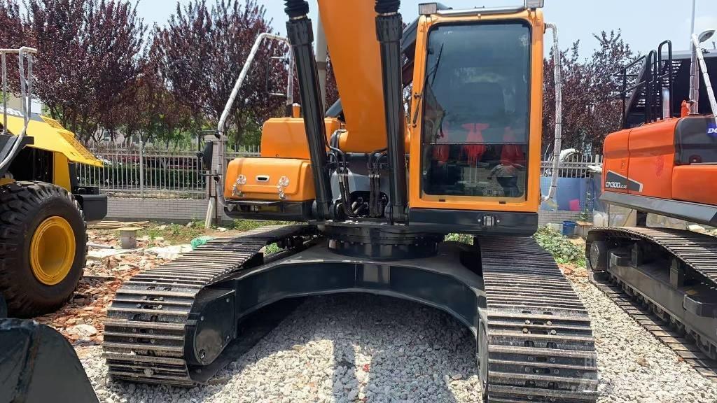 Hyundai 305lc-9 Pelle sur chenilles