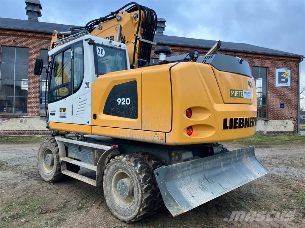 Liebherr A920 Pelle sur pneus