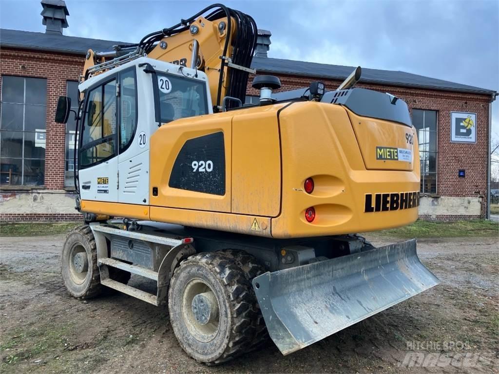 Liebherr A920 Pelle sur pneus