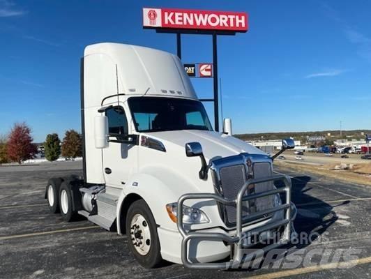 Kenworth T 680 Tracteur routier