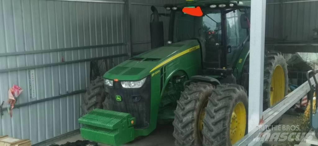 John Deere 8R·3204 Tracteur
