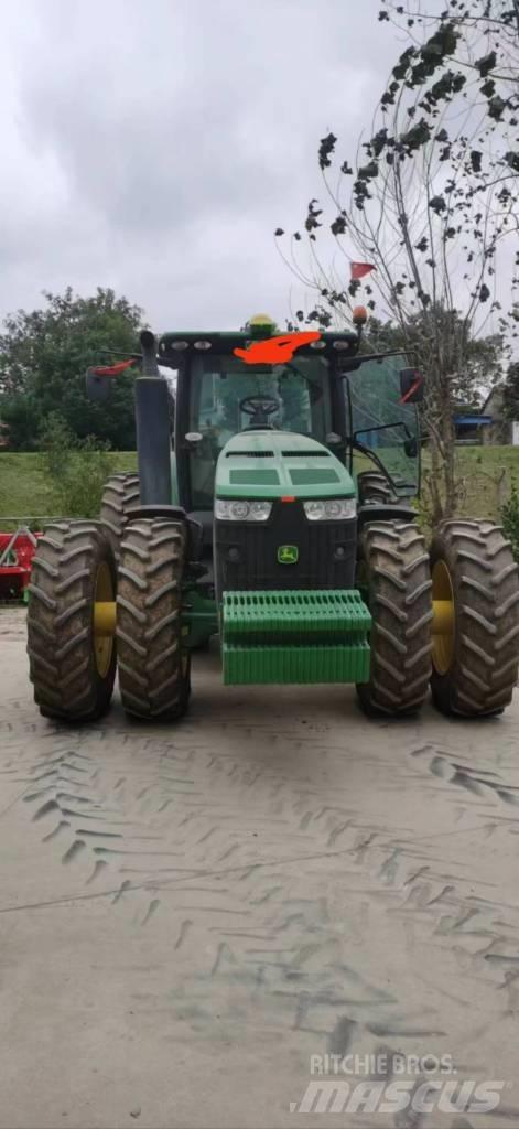 John Deere 8R·3204 Tracteur