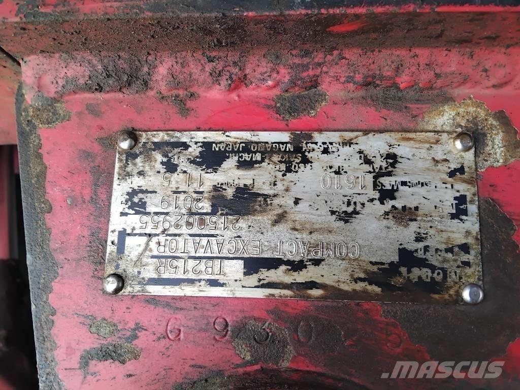 Takeuchi TB 215 R Mini pelle < 7t
