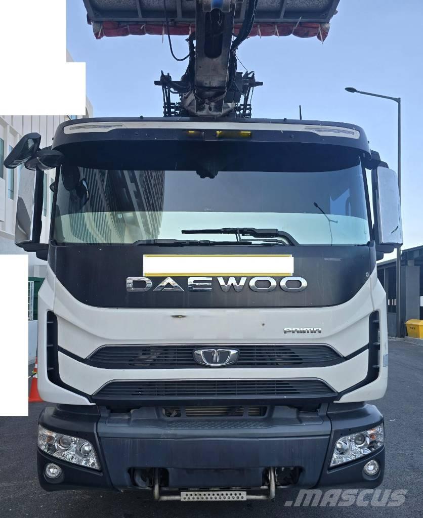 Horyong SKY750 Camion nacelle