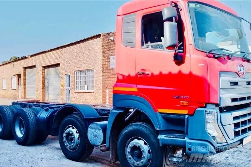 UD CGE 370 8x4 Autre camion