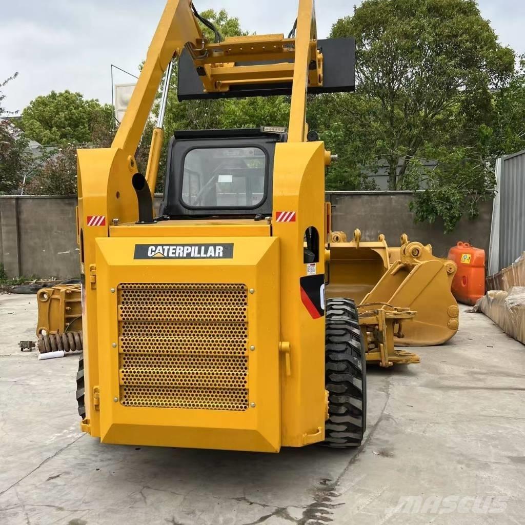 CAT 246 B Mini chargeuse