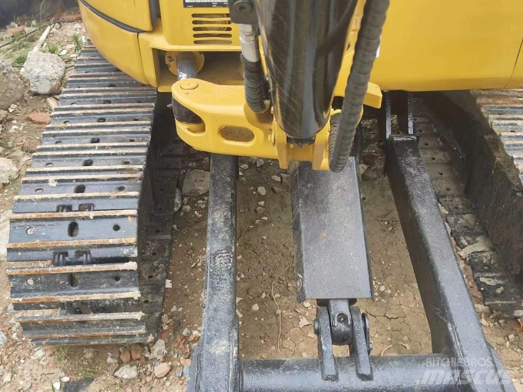 CAT 303 Mini pelle < 7t