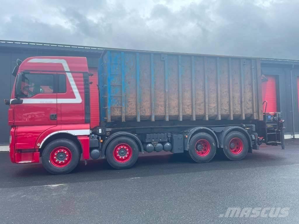 MAN TGX 35.480 Camion plateau ridelle avec grue