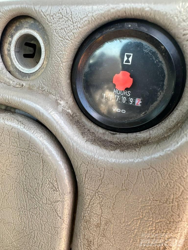 Volvo L180F Chargeuse sur pneus
