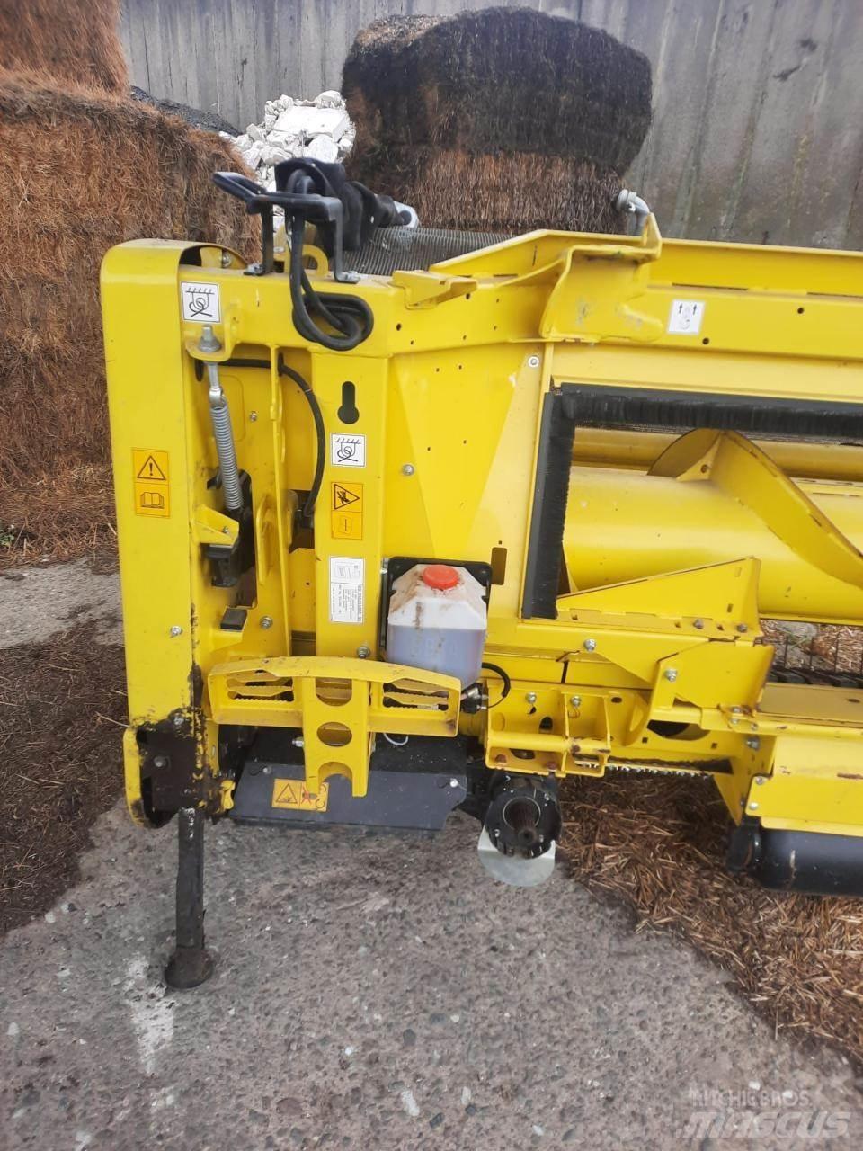 John Deere 8200 i Ensileuse automotrice