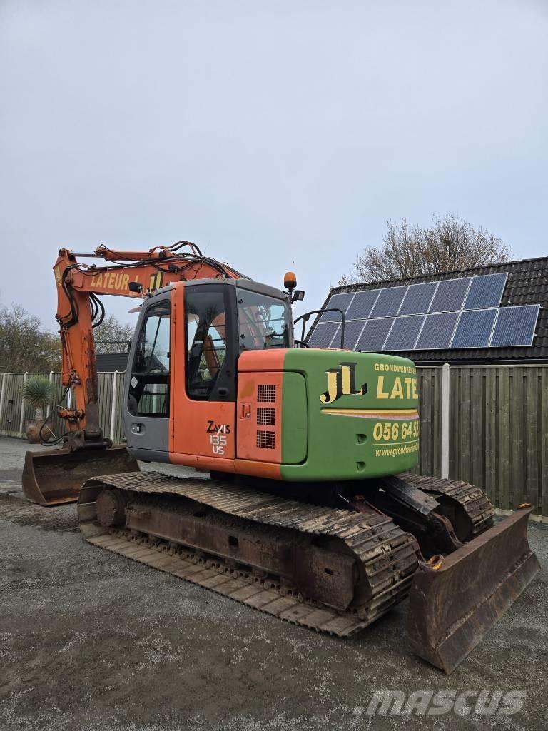 Hitachi ZX 135 US Pelle sur chenilles