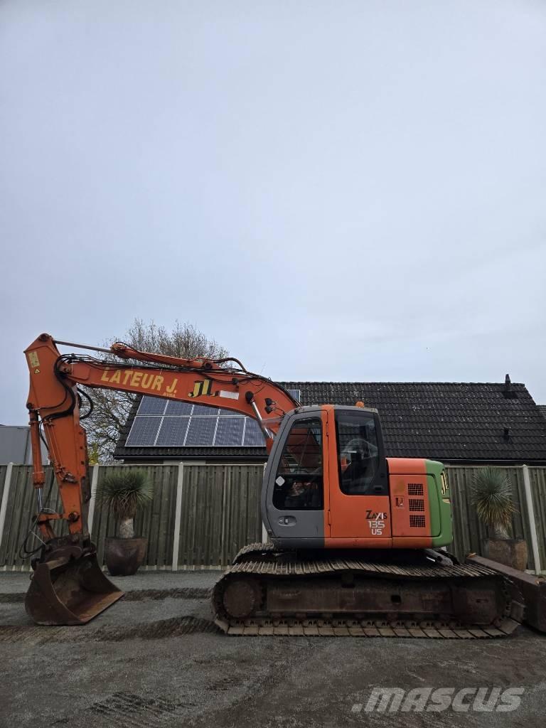 Hitachi ZX 135 US Pelle sur chenilles
