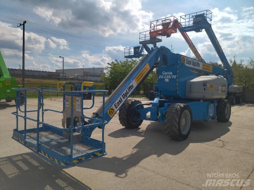 Genie ZX 135/70 Nacelles articulées