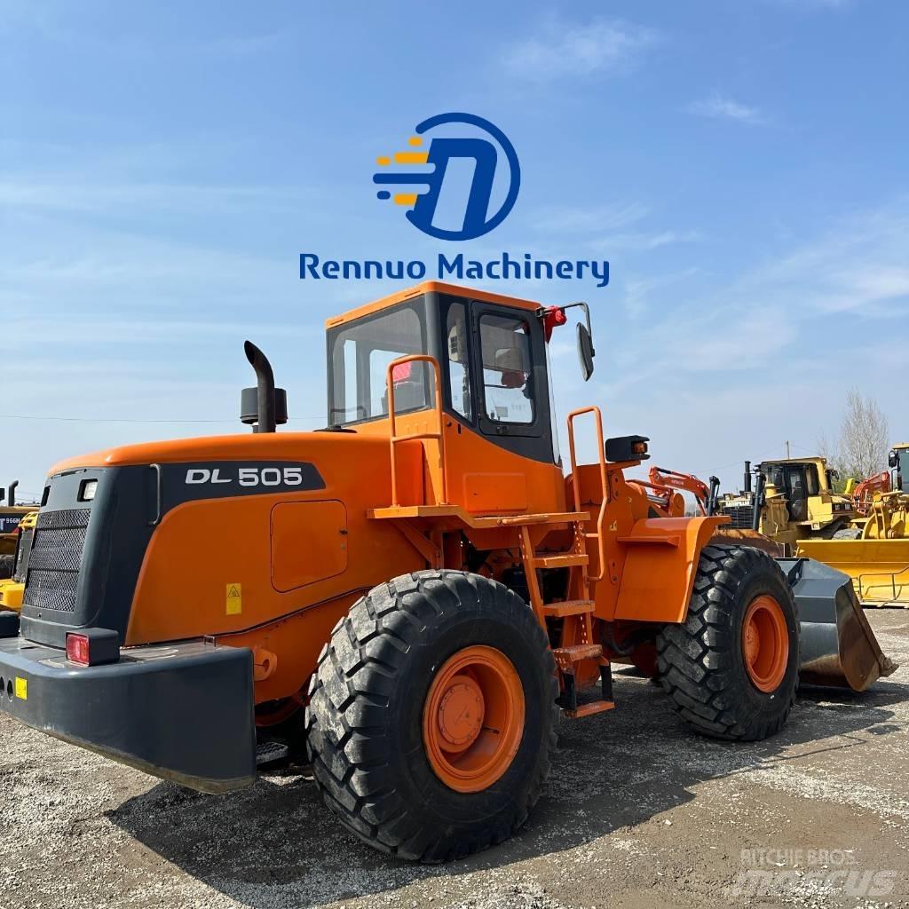 Doosan DL505 Chargeuse sur pneus