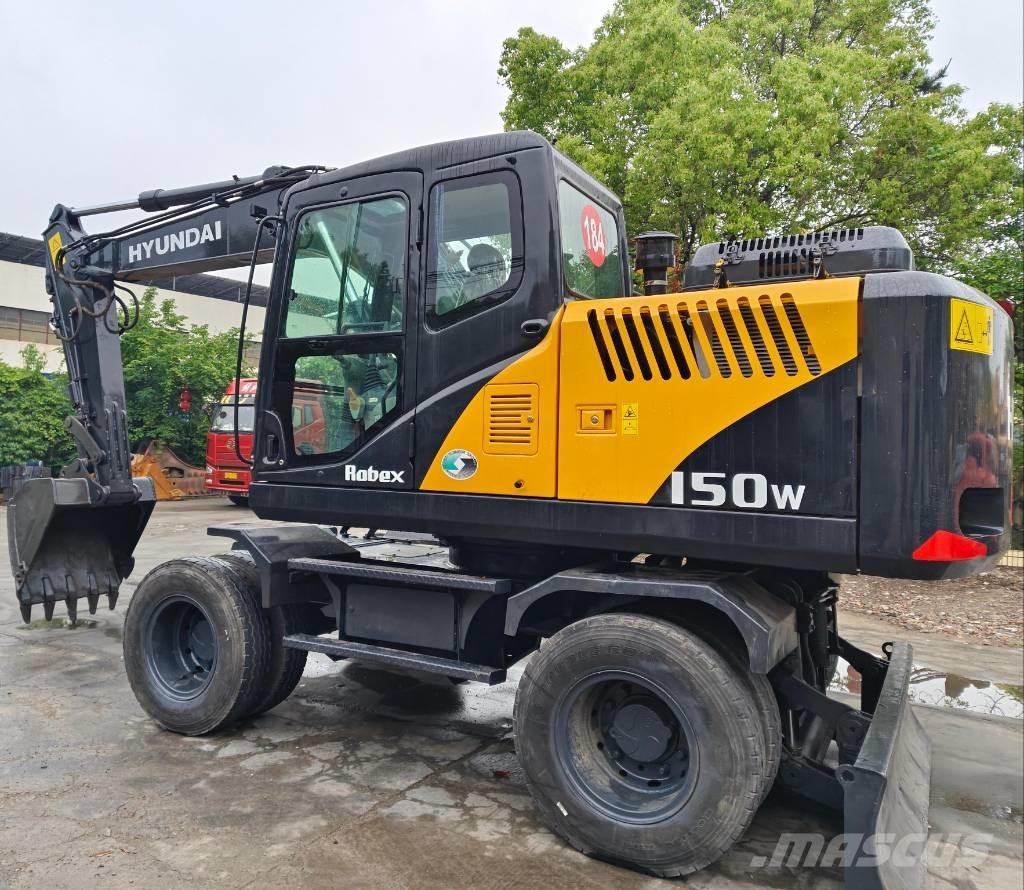 Hyundai R 150 W Pelle sur pneus