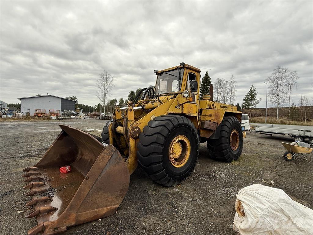Hanomag C66 Chargeuse sur pneus