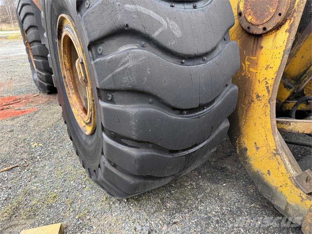 Hanomag C66 Chargeuse sur pneus