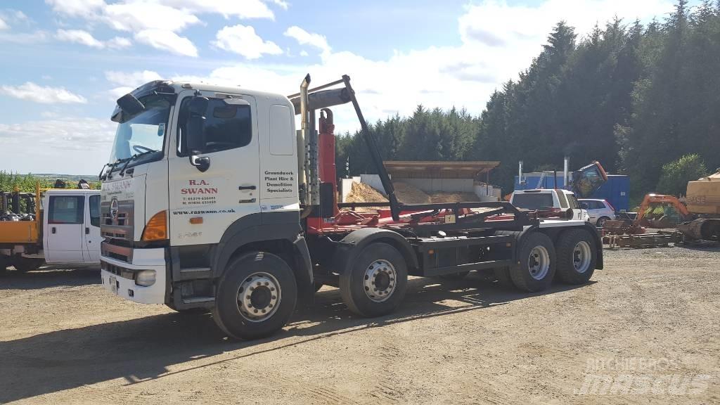 Hino 3241 Camion benne