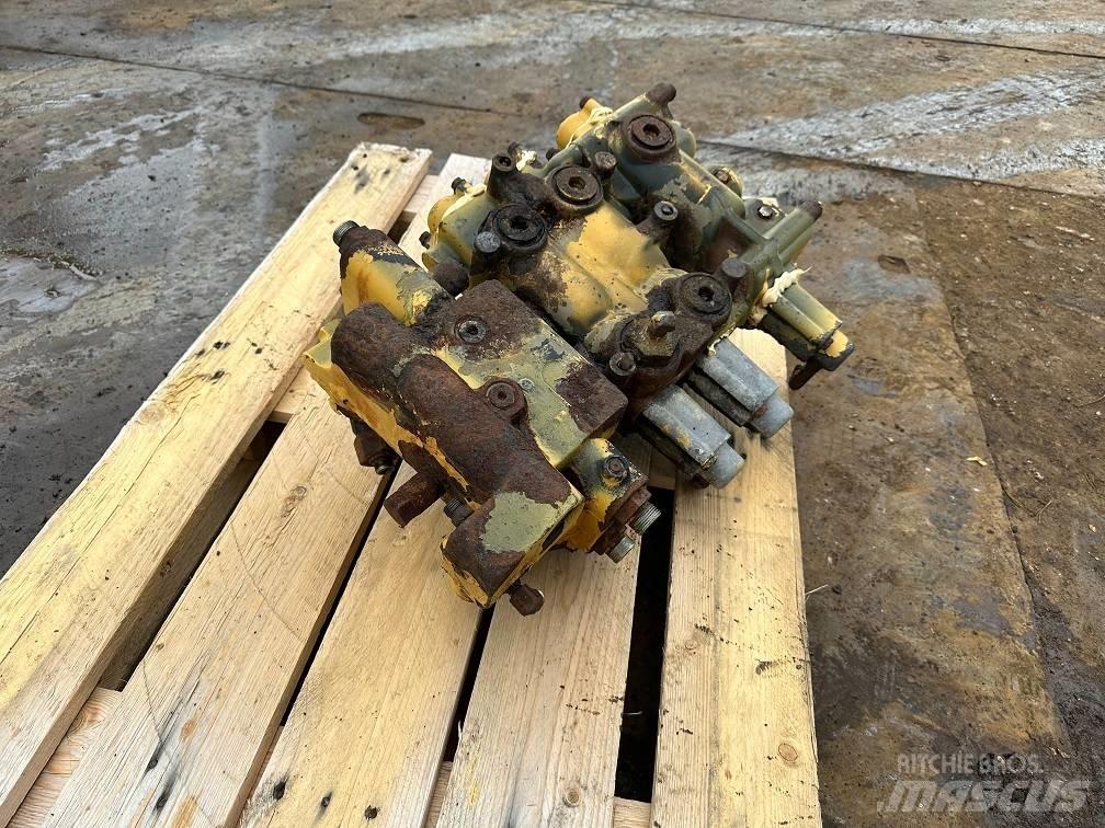 CAT 950 G II valve Hydraulique