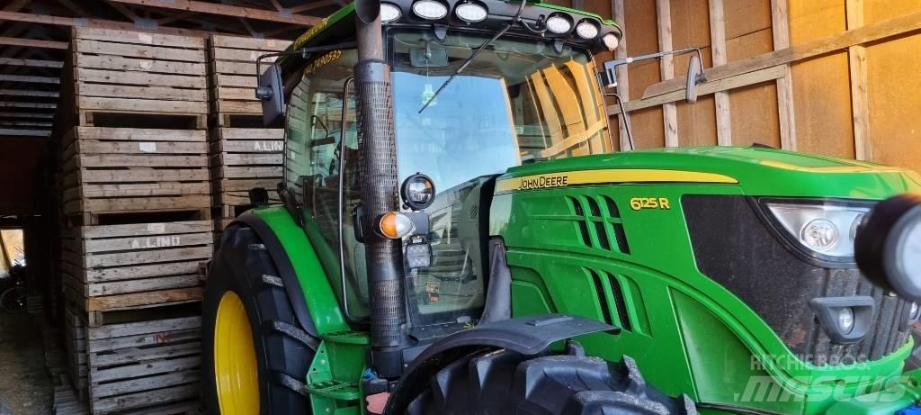 John Deere 6125 R Tracteur