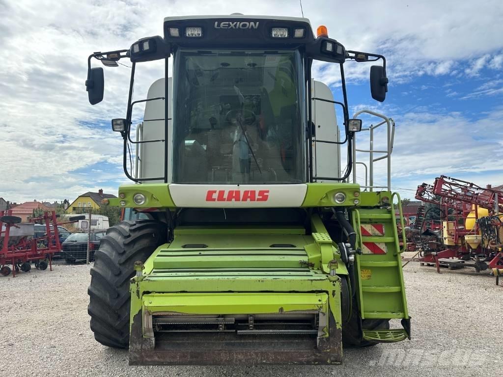 CLAAS Lexion 550 Moissonneuse batteuse