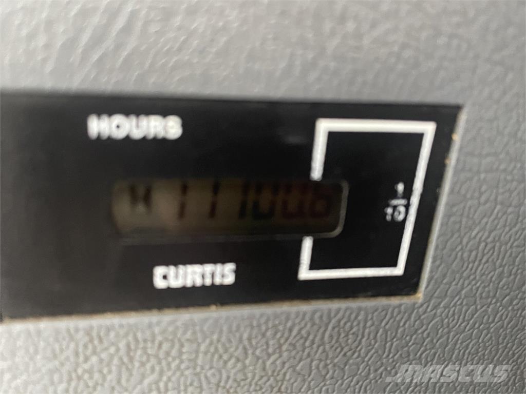 Hyundai HX520L Pelle sur chenilles