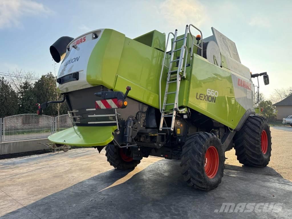 CLAAS Lexion 660 Moissonneuse batteuse