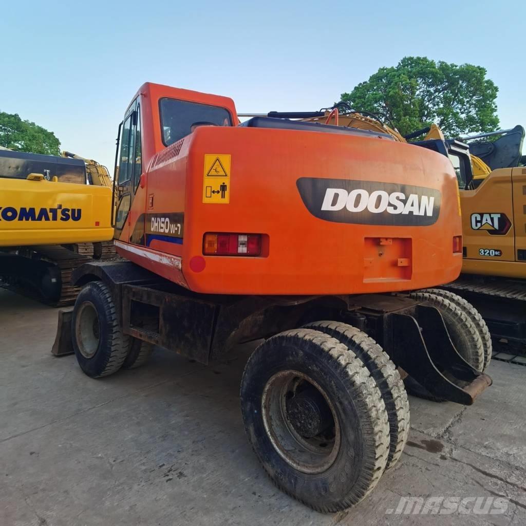 Doosan DH 150 W-7 Pelle sur pneus