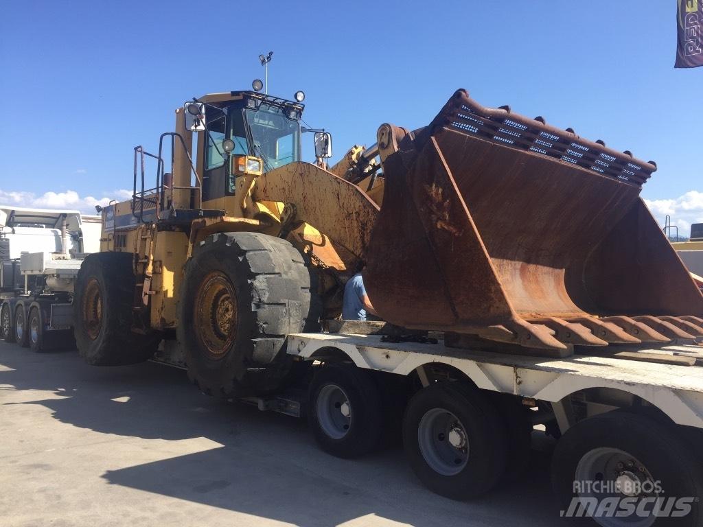 Komatsu WA600-1 Chargeuse sur pneus