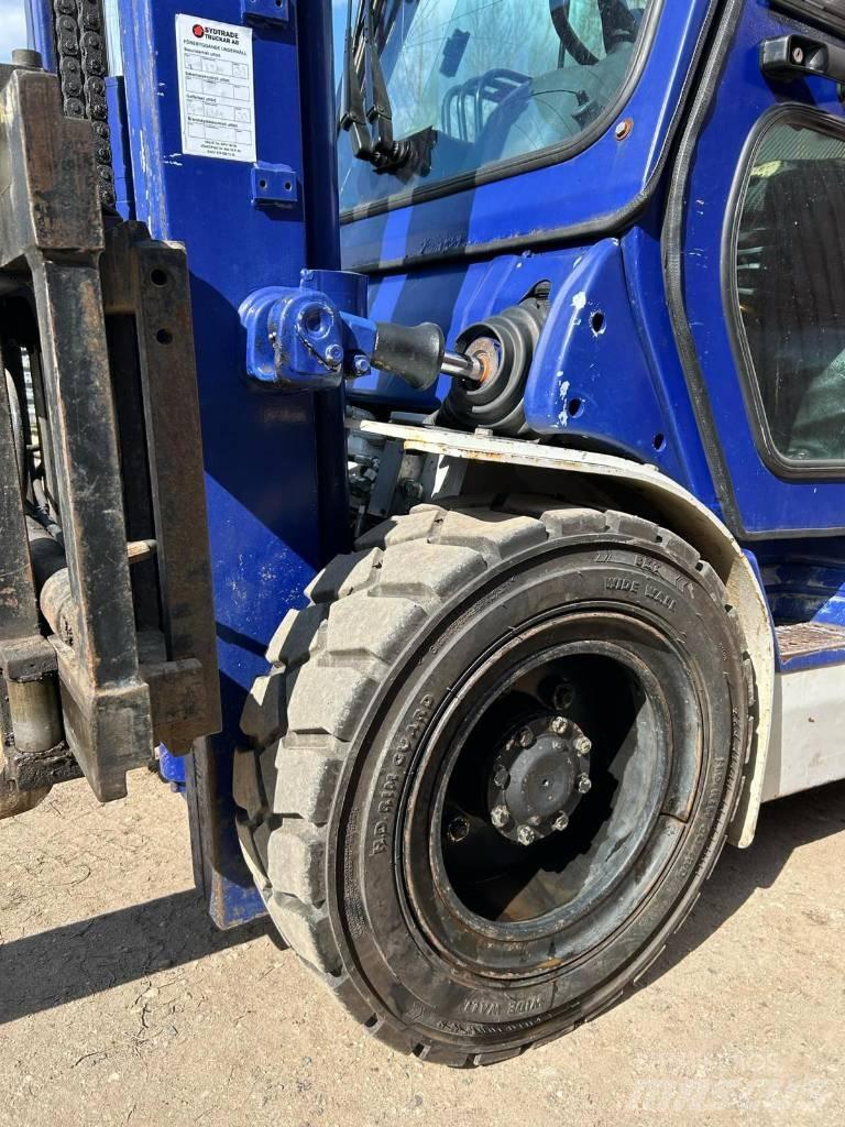 Komatsu FD 30 T-14 Chariots diesel