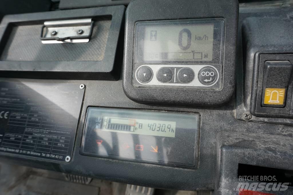 Toyota 02-8FDF30 Chariots diesel